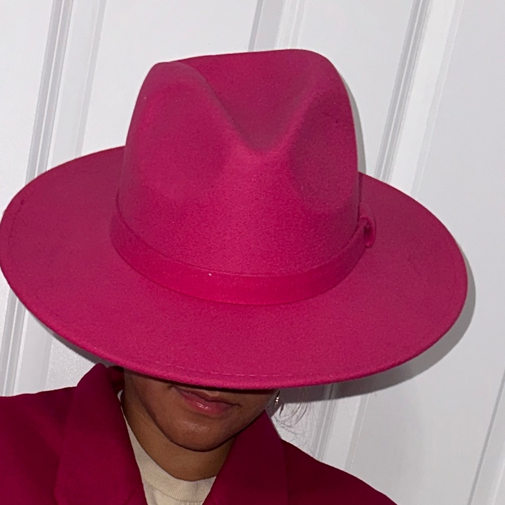 Pink hat - Picture 5 of 5